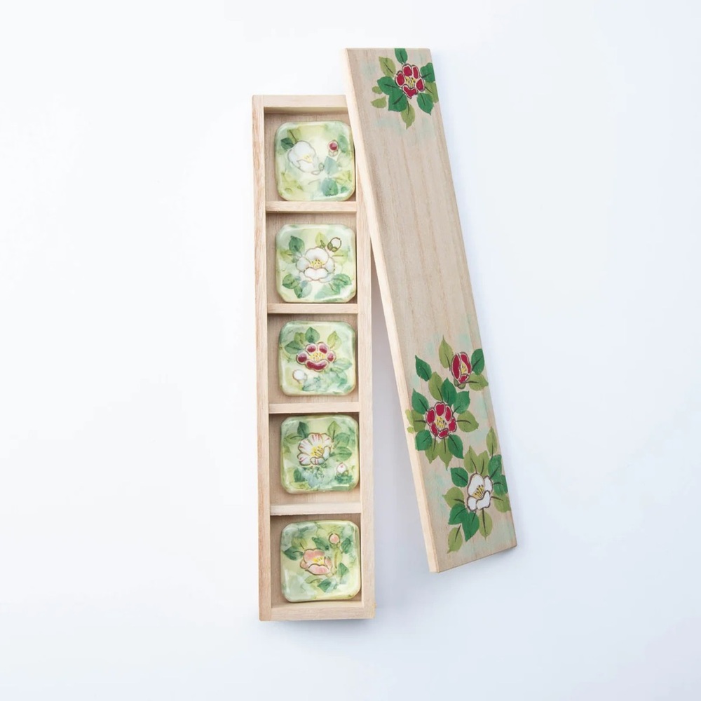 CAMELLIA CHOPSTICK REST SET